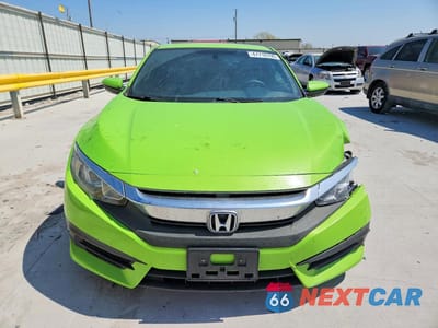Piąte zdjęcie samochodu w środku: 2018 HONDA CIVIC LX VIN:2HGFC4B08JH304293 - miniatura