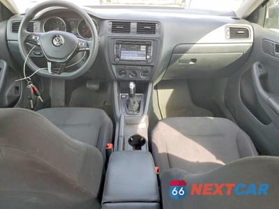 Zdjęcie 8 z 12 samochodu: 2015 VOLKSWAGEN JETTA BASE VIN:3VW2K7AJ3FM351703 - miniatura