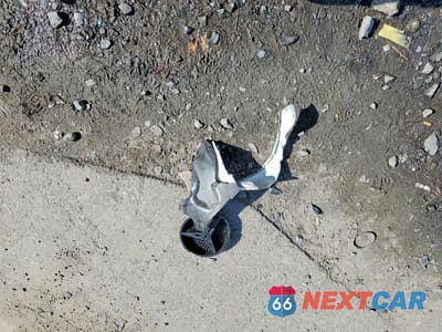 Zdjęcie 12 z 12 samochodu: 2017 MERCEDES-BENZ C 300 4MATIC VIN:55SWF4KB0HU207563 - miniatura