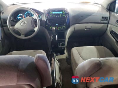 Zdjęcie 8 z 13 samochodu: 2005 TOYOTA SIENNA LE 7 PASSENGER VIN:5TDZA23CX5S301725 - miniatura