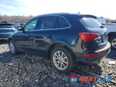 Drugie zdjęcie samochodu z przodu: 2010 AUDI Q5 PREMIUM PLUS VIN:WA1LKAFP2AA030138 - miniatura