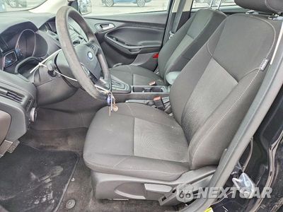 Zdjęcie 7 z 12 samochodu: 2018 FORD FOCUS SE VIN:1FADP3FE9JL204075 - miniatura