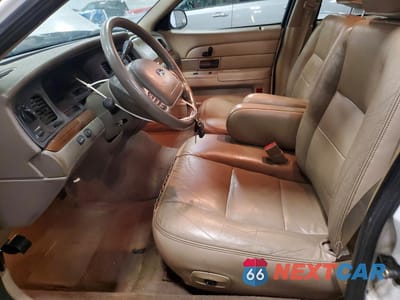 Zdjęcie 7 z 12 samochodu: 2003 FORD CROWN VICTORIA LX VIN:2FAFP74W03X161036 - miniatura