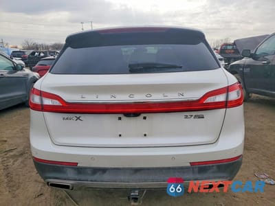 Zdjęcie 6 z 12 samochodu: 2016 LINCOLN MKX RESERVE VIN:2LMTJ8LP7GBL50090 - miniatura