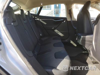 Zdjęcie 10 z 11 samochodu: 2013 TESLA MODEL S VIN:5YJSA1AG8DFP04753 - miniatura