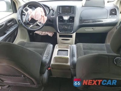 Zdjęcie 8 z 13 samochodu: 2016 CHRYSLER TOWN & COUNTRY TOURING VIN:2C4RC1BG6GR138415 - miniatura