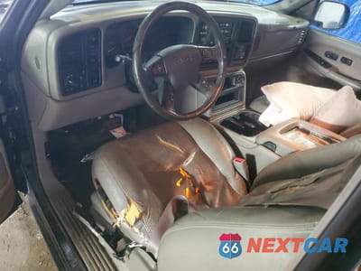 Zdjęcie 8 z 12 samochodu: 2003 GMC NEW SIERRA K1500 VIN:2GTEK19T831143676 - miniatura