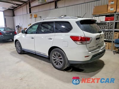 Drugie zdjęcie samochodu z przodu: 2015 NISSAN PATHFINDER S VIN:5N1AR2MM4FC673444 - miniatura