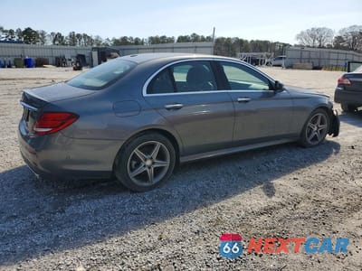 Trzecie zdjęcie samochodu z tyłu: 2017 MERCEDES-BENZ E 300 4MATIC VIN:WDDZF4KBXHA030890 - miniatura