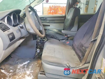 Zdjęcie 7 z 14 samochodu: 2010 DODGE GRAND CARAVAN SE VIN:2D4RN4DE7AR416823 - miniatura