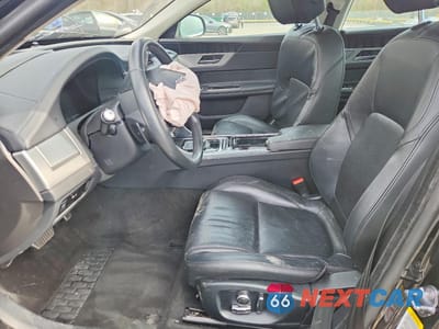 Zdjęcie 7 z 13 samochodu: 2020 JAGUAR XF PRESTIGE VIN:SAJBK4FX0LCY83620 - miniatura