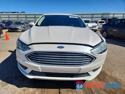 Piąte zdjęcie samochodu w środku: 2017 FORD FUSION SE VIN:3FA6P0HD1HR312617 - miniatura