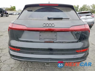 Zdjęcie 6 z 13 samochodu: 2021 AUDI E-TRON PREMIUM PLUS VIN:WA1LAAGE8MB000544 - miniatura