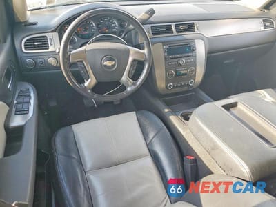 Zdjęcie 8 z 13 samochodu: 2007 CHEVROLET TAHOE K1500 VIN:1GNFK13057R356754 - miniatura