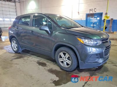 Czwarte zdjęcie samochodu z boku: 2019 CHEVROLET TRAX LS VIN:3GNCJKSB9KL398214 - miniatura