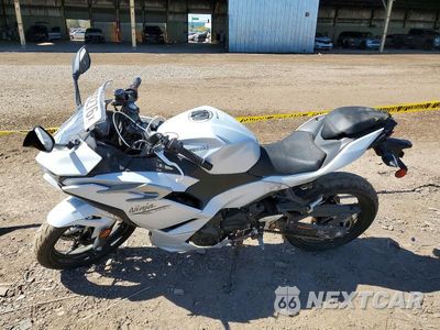 Trzecie zdjęcie samochodu z tyłu: 2025 KAWASAKI EX500 H VIN:ML5EXGH16SDA58727 - miniatura