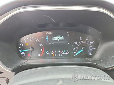 Zdjęcie 9 z 14 samochodu: 2020 FORD ESCAPE SEL VIN:1FMCU0H6XLUB01646 - miniatura
