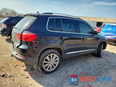 Trzecie zdjęcie samochodu z tyłu: 2013 VOLKSWAGEN TIGUAN S VIN:WVGBV3AX4DW565406 - miniatura