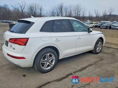 Trzecie zdjęcie samochodu z tyłu: 2018 AUDI Q5 PREMIUM VIN:WA1ANAFY3J2201447 - miniatura