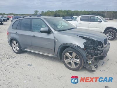 Czwarte zdjęcie samochodu z boku: 2008 BMW X5 3.0I VIN:5UXFE43558L000305 - miniatura