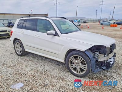 Czwarte zdjęcie samochodu z boku: 2013 MERCEDES-BENZ GLK 350 4MATIC VIN:WDCGG8JB5DG076846 - miniatura