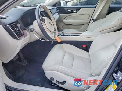 Zdjęcie 7 z 12 samochodu: 2022 VOLVO S60 B5 MOMENTUM VIN:7JRL12TZ7NG155340 - miniatura