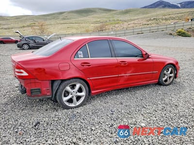 Trzecie zdjęcie samochodu z tyłu: 2005 MERCEDES-BENZ C 230K SPORT SEDAN VIN:WDBRF40J45A776427 - miniatura