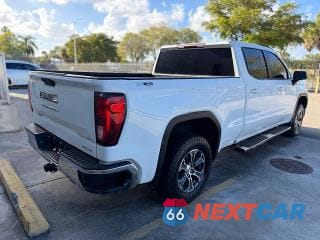 Trzecie zdjęcie samochodu z tyłu: 2021 GMC SIERRA K1500 SLE VIN:1GTU9BET4MZ191297 - miniatura