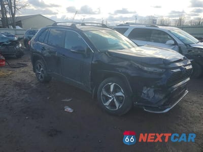 Czwarte zdjęcie samochodu z boku: 2023 TOYOTA RAV4 PRIME SE VIN:JTMAB3FV5PD138963 - miniatura