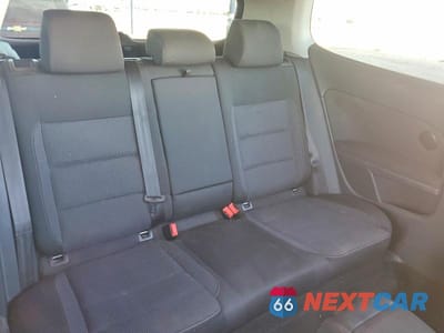 Zdjęcie 10 z 13 samochodu: 2013 VOLKSWAGEN GOLF VIN:WVWBM7AJ1DW083888 - miniatura