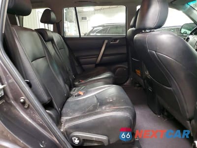 Zdjęcie 11 z 12 samochodu: 2012 TOYOTA HIGHLANDER SE VIN:5TDBK3EH5CS123684 - miniatura