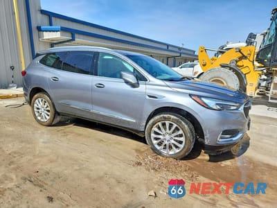 Czwarte zdjęcie samochodu z boku: 2020 BUICK ENCLAVE PREMIUM VIN:5GAEVBKW1LJ269578 - miniatura