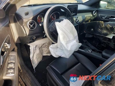 Zdjęcie 8 z 11 samochodu: 2019 MERCEDES-BENZ CLA 250 VIN:WDDSJ4EB9KN727026 - miniatura