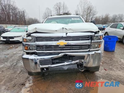 Piąte zdjęcie samochodu w środku: 2018 CHEVROLET SILVERADO C2500 HEAVY DUTY VIN:1GB0CUEG8JZ130565 - miniatura