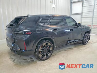 Trzecie zdjęcie samochodu z tyłu: 2023 BMW XM VIN:5YM23CS07P9S13085 - miniatura