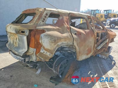 Trzecie zdjęcie samochodu z tyłu: 2025 CHEVROLET EQUINOX LT VIN:3GNAXHEG6SL307769 - miniatura