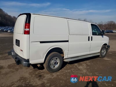 Trzecie zdjęcie samochodu z tyłu: 2017 GMC SAVANA G2500 VIN:1GTW7AFF0H1915735 - miniatura