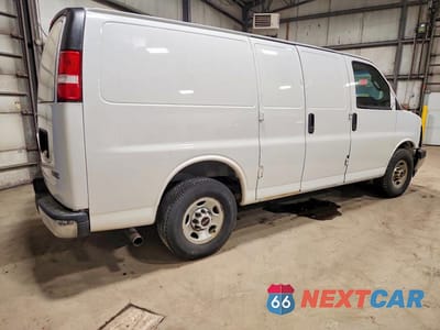 Trzecie zdjęcie samochodu z tyłu: 2017 GMC SAVANA G2500 VIN:1GTW7AFF7H1315830 - miniatura
