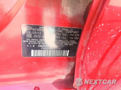 Zdjęcie 13 z 14 samochodu: 2013 HYUNDAI ELANTRA LIMITED VIN:KMHDH4AE4DU614037 - miniatura