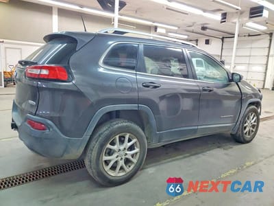 Trzecie zdjęcie samochodu z tyłu: 2017 JEEP CHEROKEE LATITUDE VIN:1C4PJMCS7HW565595 - miniatura