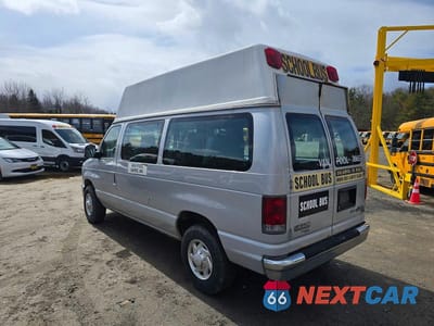 Trzecie zdjęcie samochodu z tyłu: 2014 FORD ECONOLINE E250 VAN VIN:1FTNE2EW5EDA74370 - miniatura