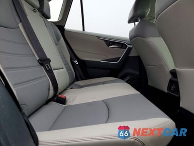 Zdjęcie 11 z 13 samochodu: 2022 TOYOTA RAV4 HYBRID XLE PREMIUM VIN:JTMB6RFV7ND049873 - miniatura