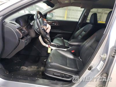 Zdjęcie 7 z 12 samochodu: 2017 HONDA ACCORD TOURING VIN:1HGCR3F97HA033644 - miniatura