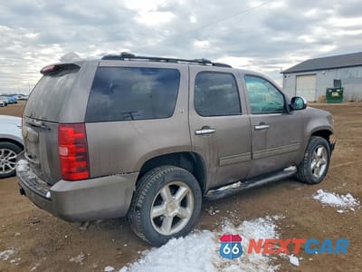 Trzecie zdjęcie samochodu z tyłu: 2014 CHEVROLET TAHOE K1500 LT VIN:1GNSKBE07ER153220 - miniatura