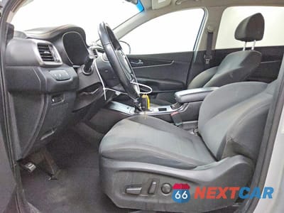 Zdjęcie 7 z 13 samochodu: 2019 KIA SORENTO LX VIN:5XYPGDA30KG592345 - miniatura