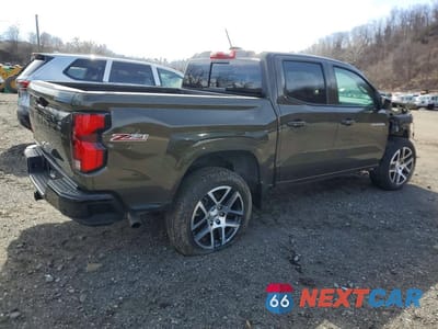Trzecie zdjęcie samochodu z tyłu: 2024 CHEVROLET COLORADO Z71 4WD VIN:1GCPTDEKXR1157498 - miniatura