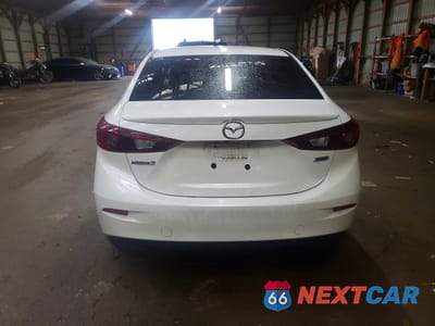 Zdjęcie 6 z 12 samochodu: 2018 MAZDA 3 GS VIN:3MZBN1V75JM218601 - miniatura