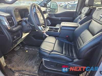 Zdjęcie 7 z 13 samochodu: 2025 FORD F450 SUPER DUTY VIN:1FT8W4DM7SED72429 - miniatura