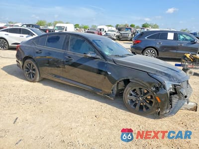 Czwarte zdjęcie samochodu z boku: 2025 CADILLAC CT5 PREMIUM LUXURY VIN:1G6DN5RKXS0108927 - miniatura
