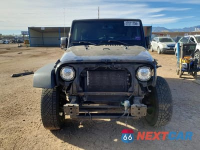 Piąte zdjęcie samochodu w środku: 2017 JEEP WRANGLER UNLIMITED SPORT VIN:1C4BJWDG1HL745964 - miniatura